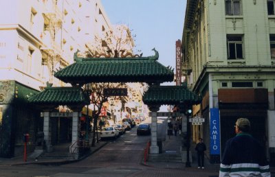 Eingang Chinatown - Klicken, um das Motiv als Postkarte zu versenden